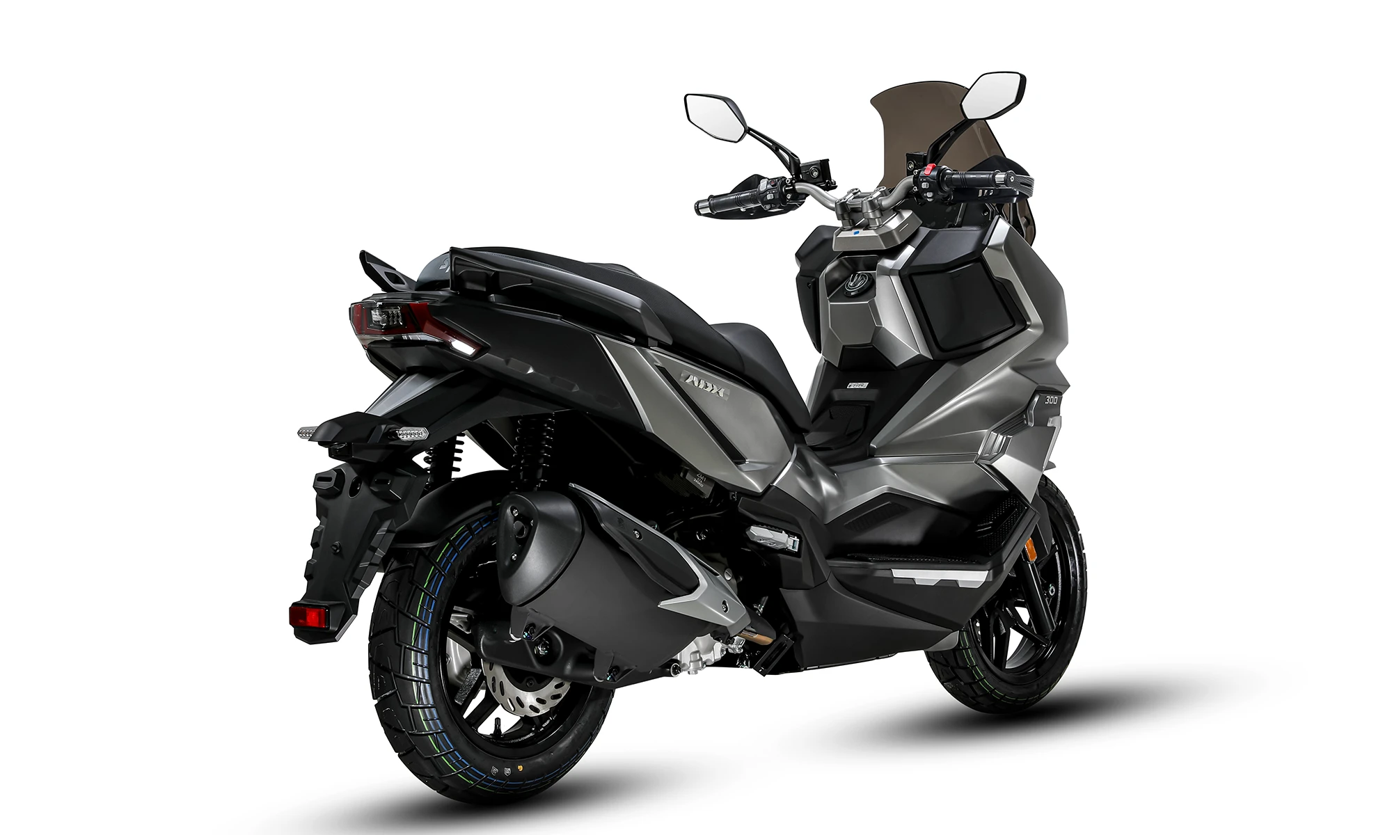 SYM ADX 250&emsp;360°/右135° *写真は海外仕様のADX 300